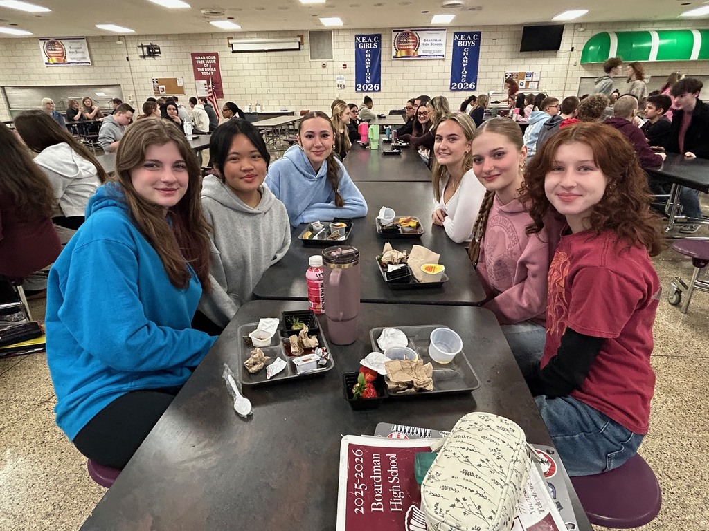 junior girls enjoying honors breakfast