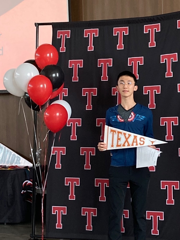 Last friday was selection day for Tyler Legacy students! These students have made a lot of parents and teachers proud and we wish them luck on what they choose to do after high school!