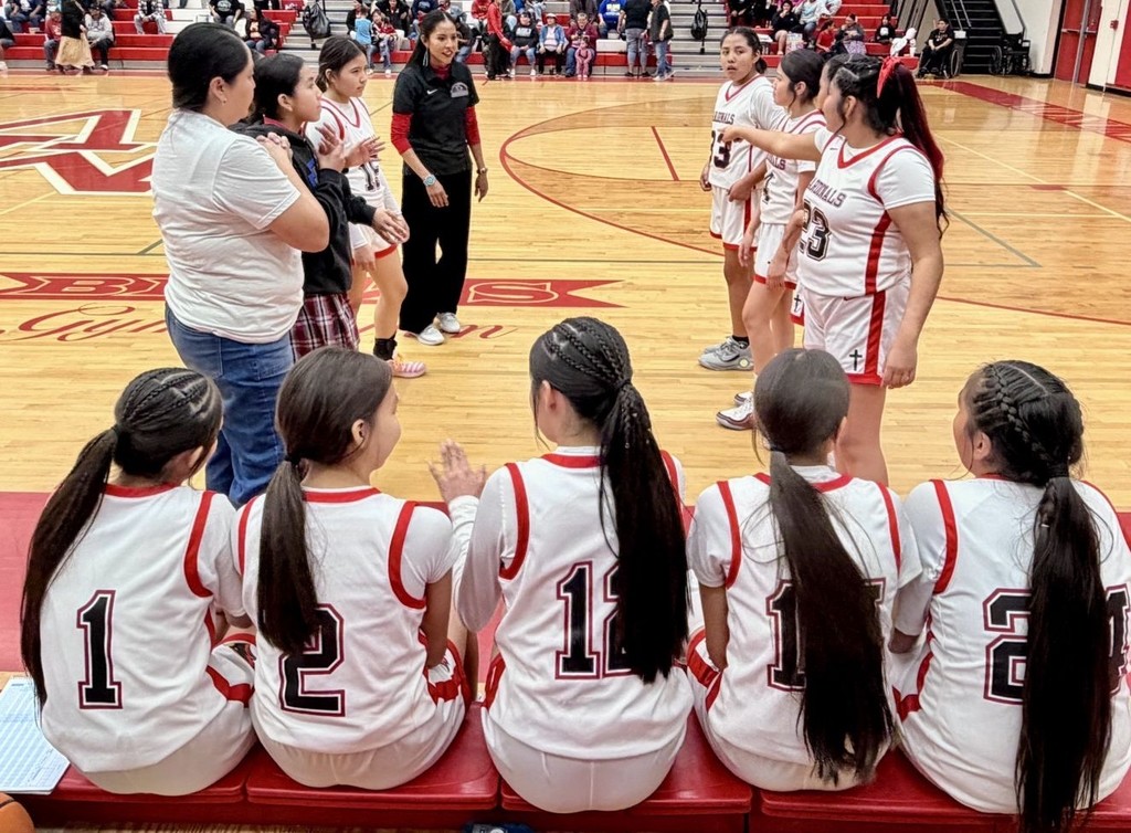 Middle School Girls Baskeball