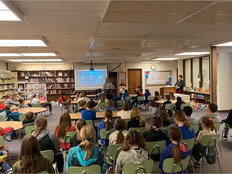 New student orientation at AMS