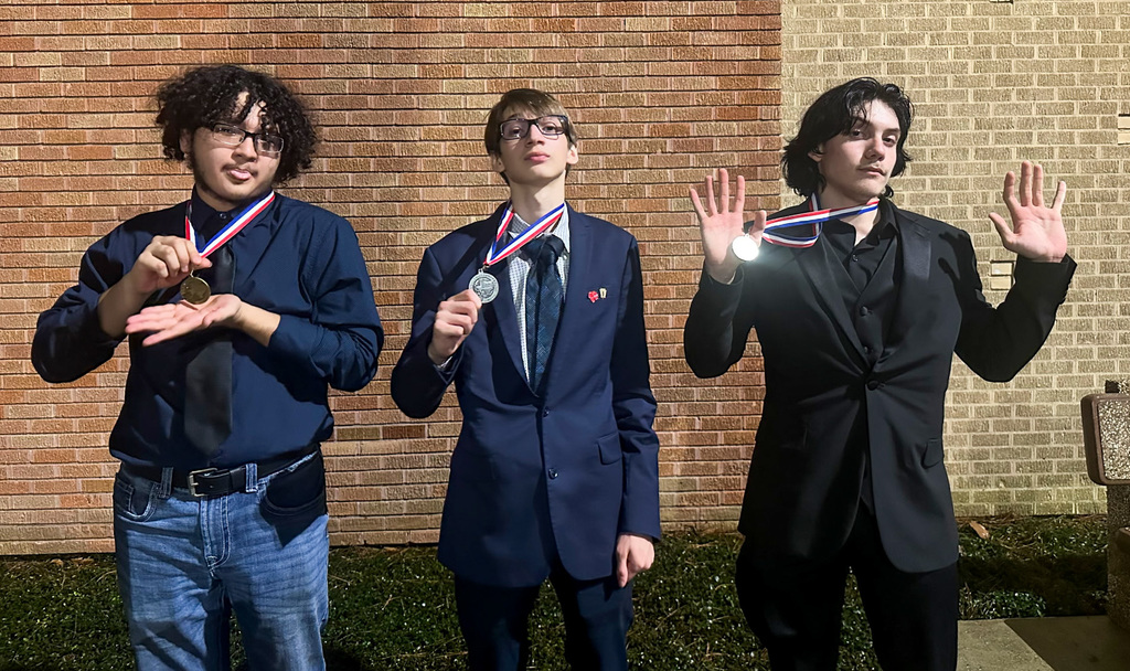 WOSHS One Act-Play Cast individual awards winners posing