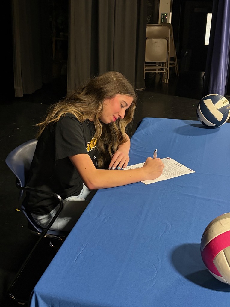 Haylee R. commits to Corban