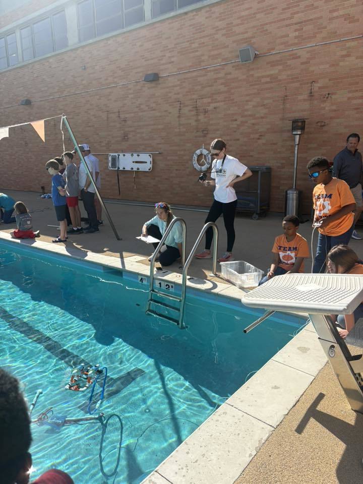 Underwater Robotics Sea Perch Teams from Pass Road and Central Elementary Quest classes