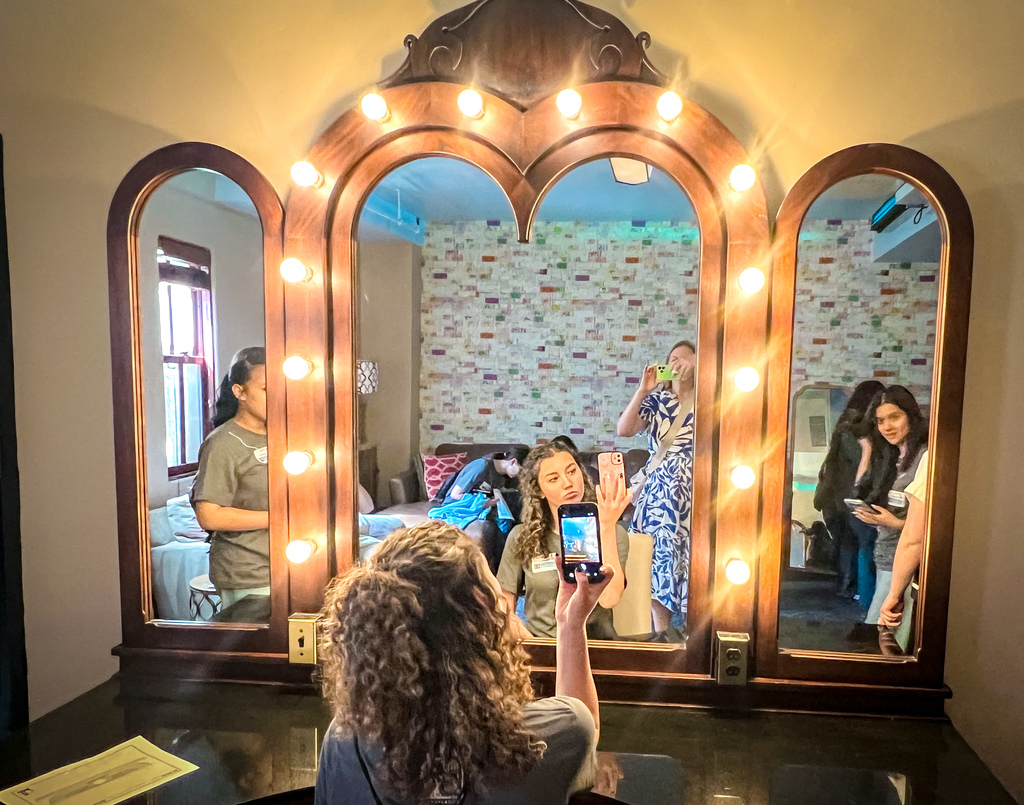 Fox Theatre Shadowing Day for PCHS Students