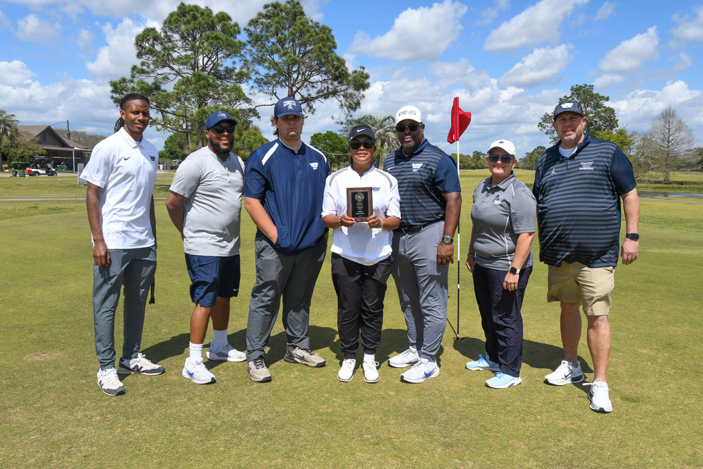 The WOS Golf students and support staff
