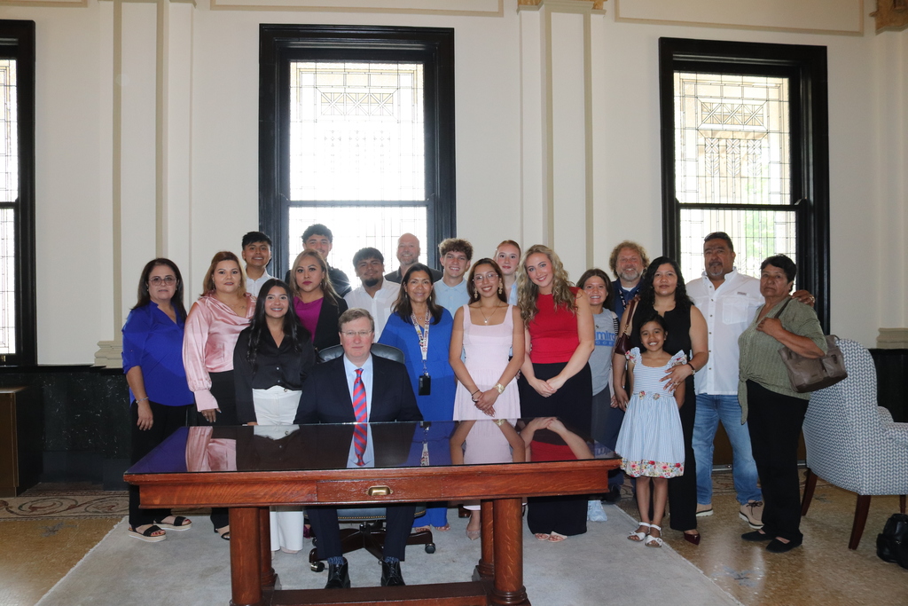 Project Step Forward Students, Instructors, and Family members with Governor Tate Reeves at the Capitol Building 