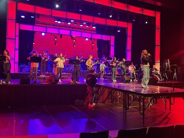 Mayhem lights with group