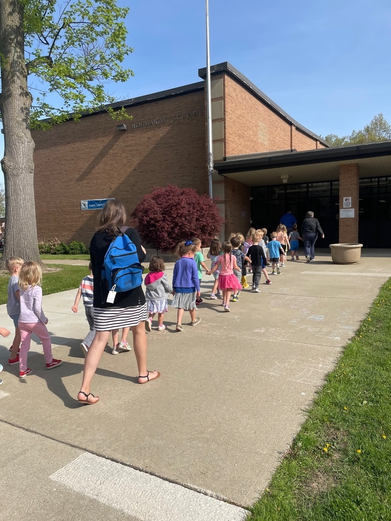 Glenview PreK Visits Normandy May 2022