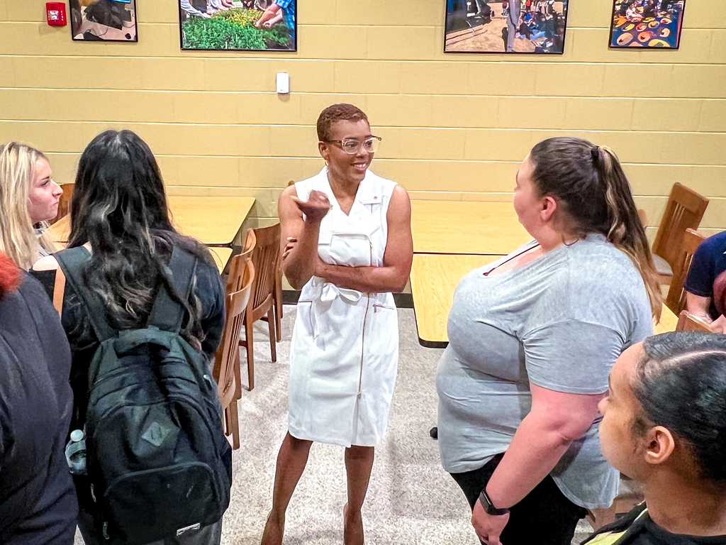 Thomaesa Bailey Alumni visit to PCHS