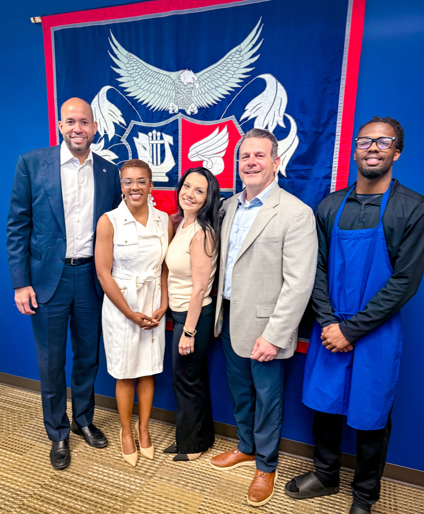 Thomaesa Bailey Alumni visit to PCHS