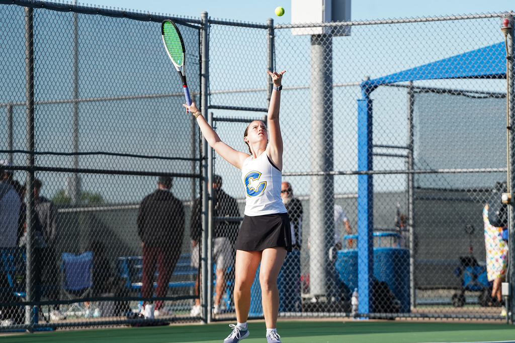 Kate Higgs at district tennis