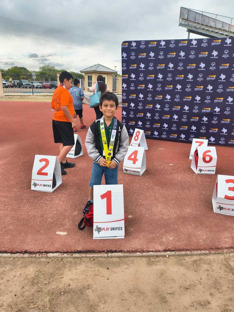 boy dark hari first place