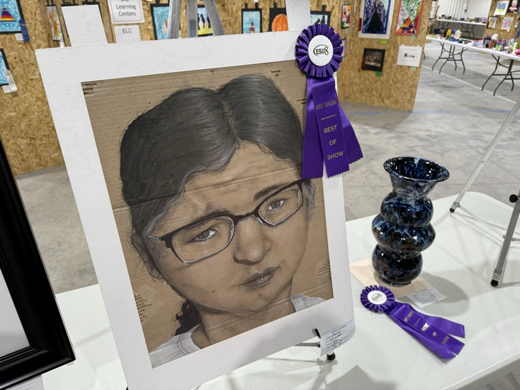 charcoal drawing of a girl 