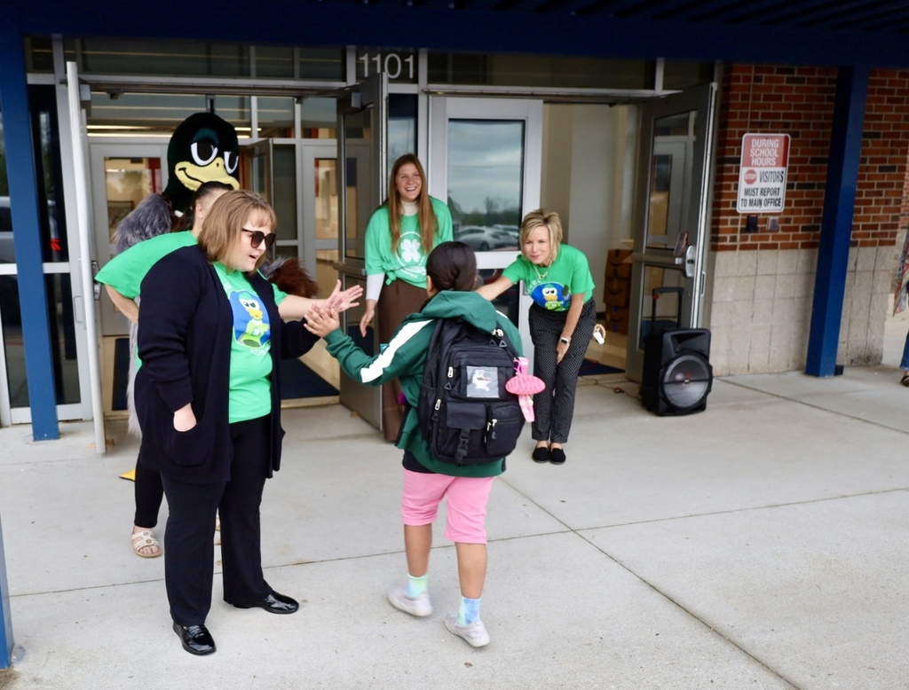 Central Bank High Five Students