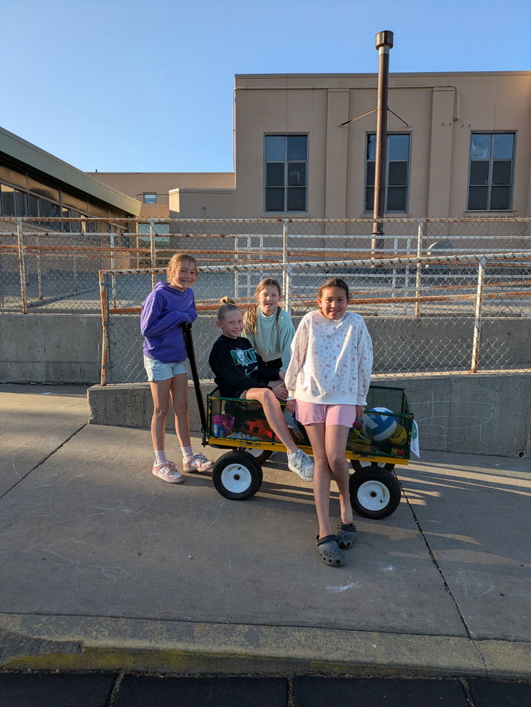 Students at VIP recess