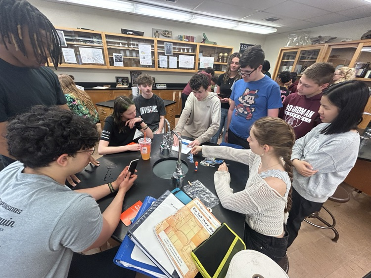 students working together in lab classroom 