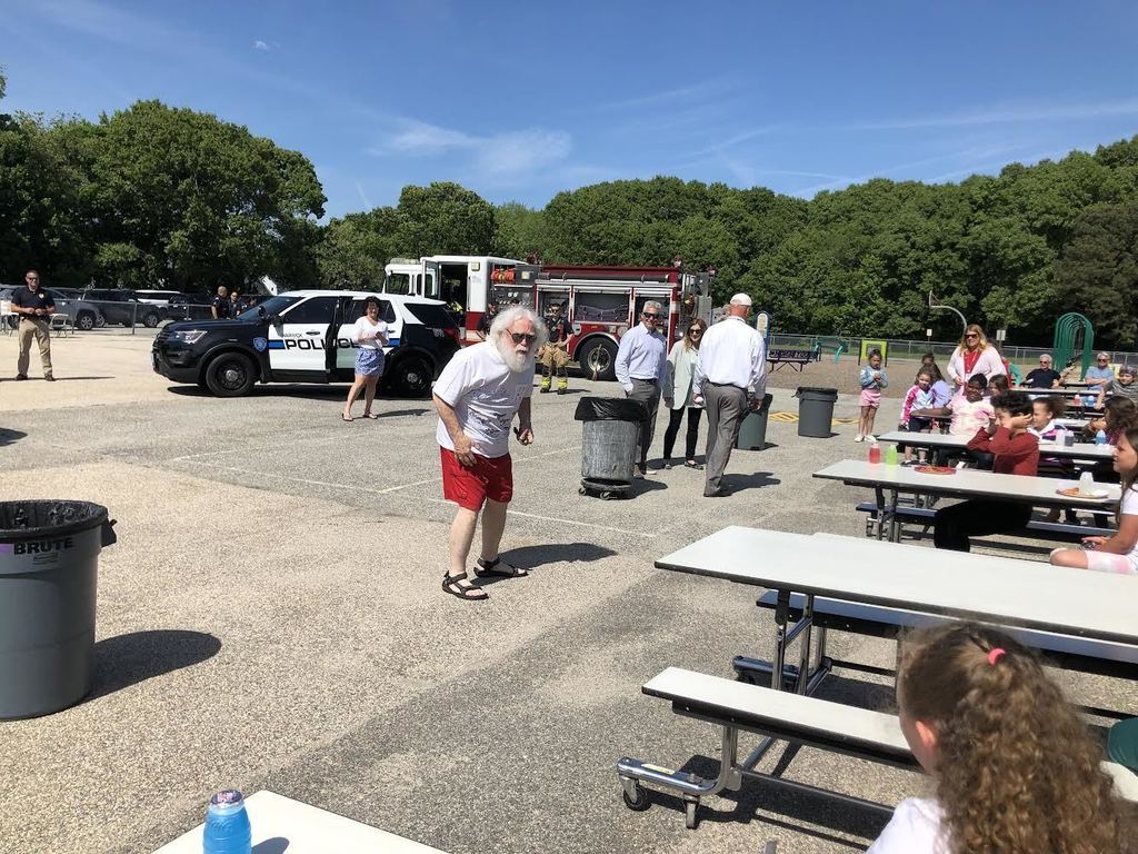 Santa cafeteria tables kids outside