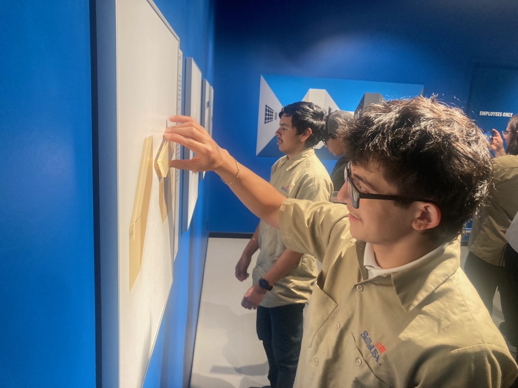 SkillsUSA and Museum of Illusions