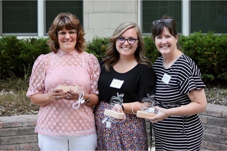 picture of staff at outstanding people for education award