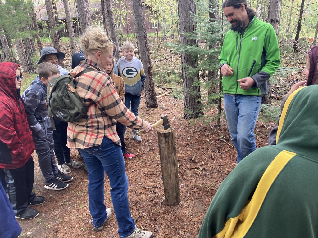 5th Grade students at Trees for Tomorrow