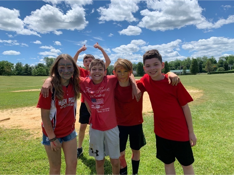 group of students arm in arm