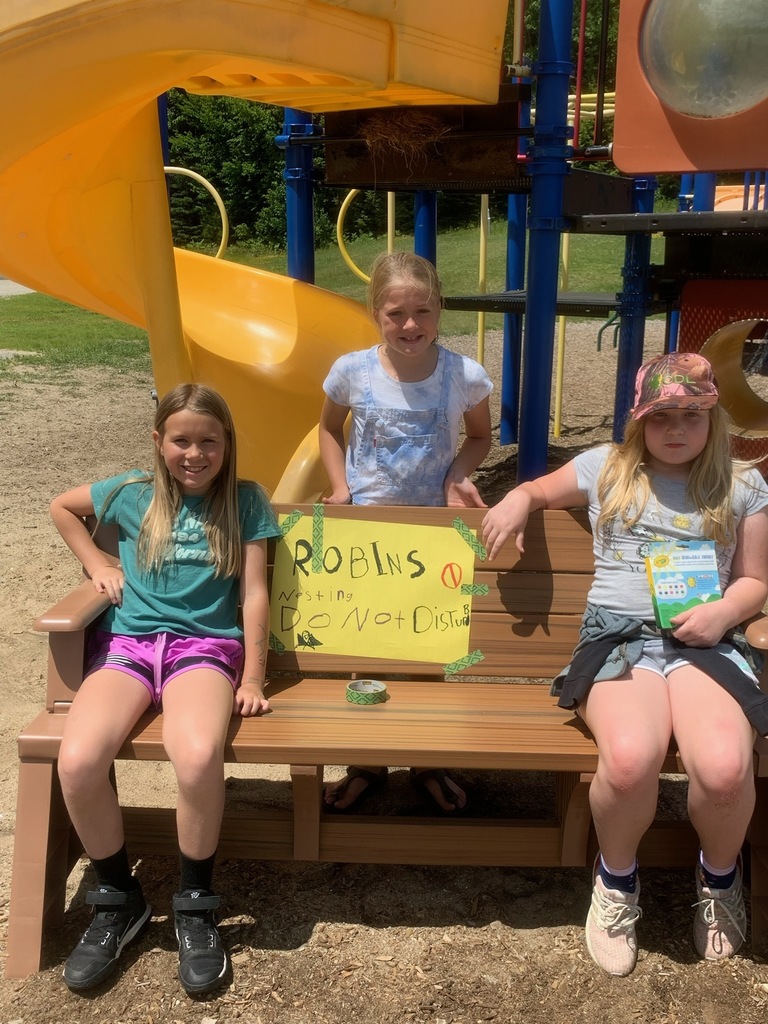 4th graders and their sign.