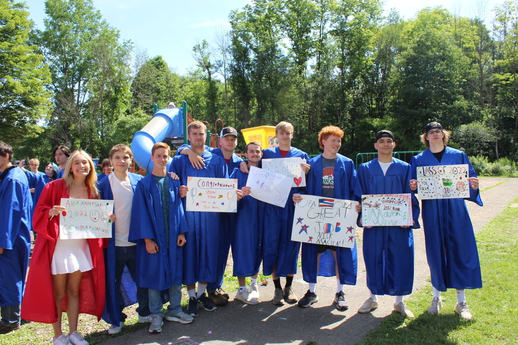 Senior Clap Out