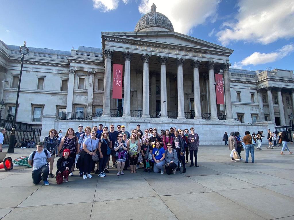 Florence Students traveling to England, Ireland and Scottland