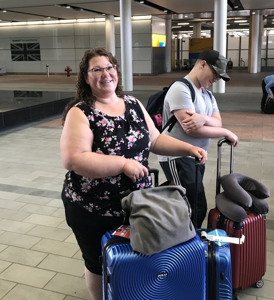 Florence Students traveling to England, Ireland and Scottland