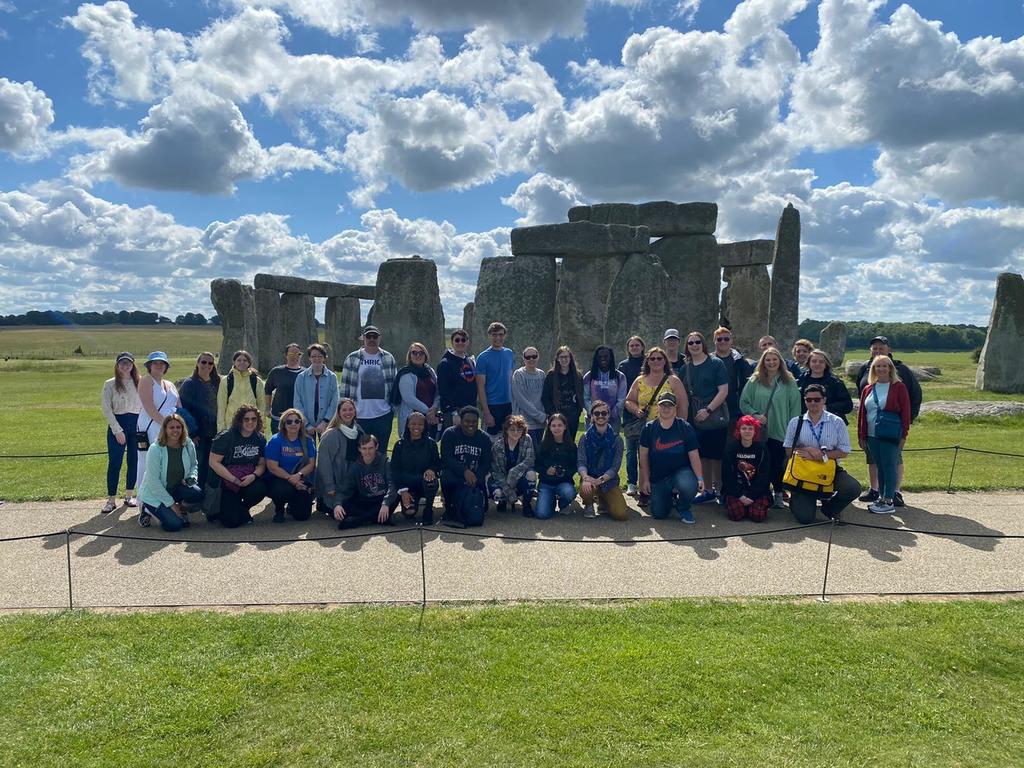 Florence Students traveling to England, Ireland and Scottland
