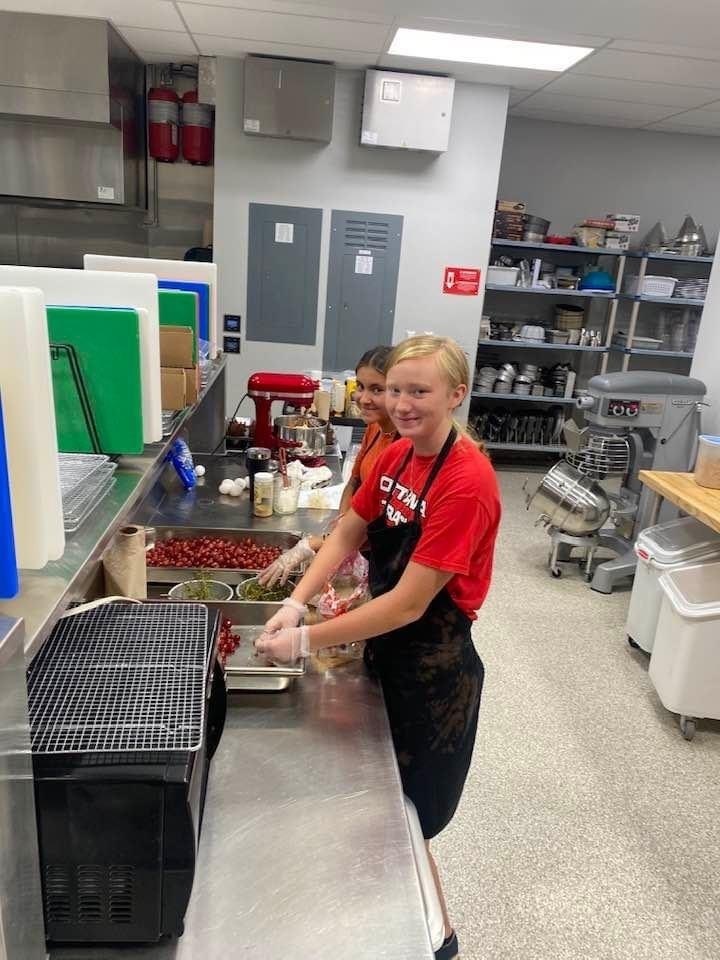students cooking 