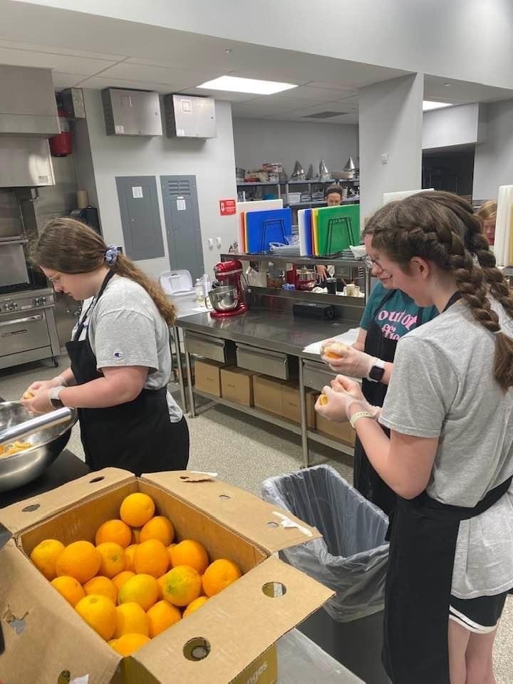 students cooking 