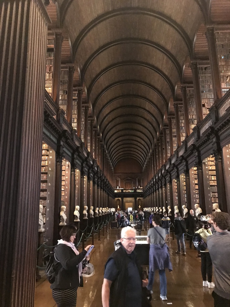 Florence Students traveling to England, Ireland and Scottland