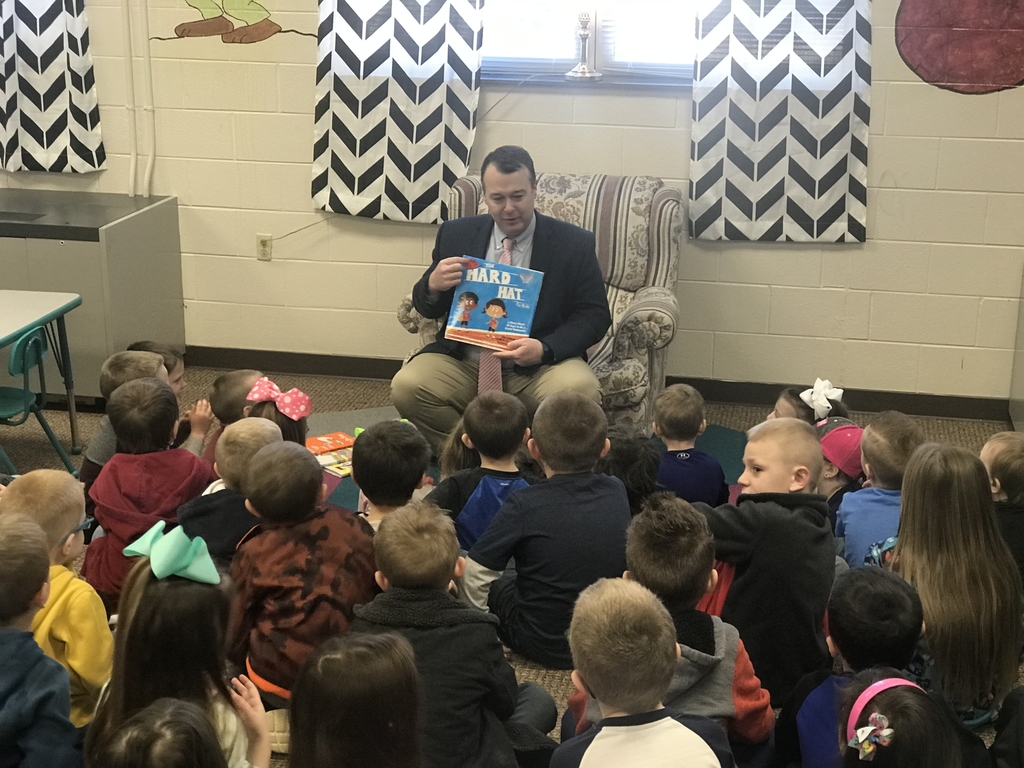 Mr. Cochran reads to primary at Flat Gap Elementary