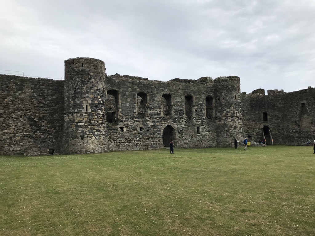 Florence Students traveling to England, Ireland and Scottland