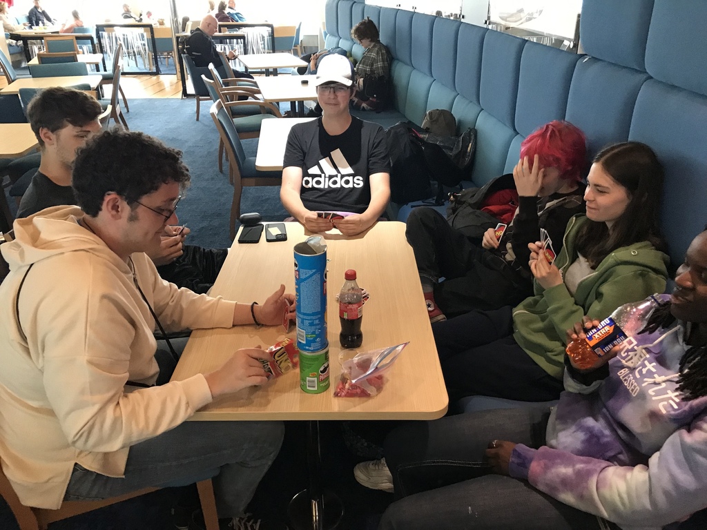 Florence Students traveling to England, Ireland and Scottland