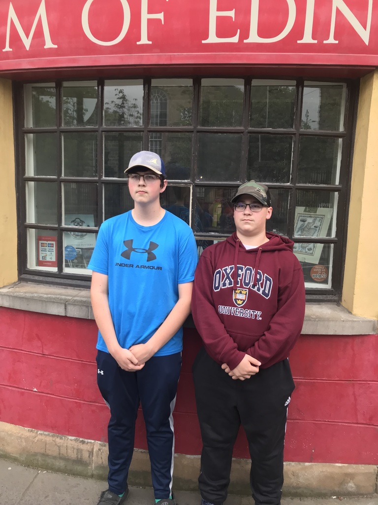 Florence Students traveling to England, Ireland and Scottland