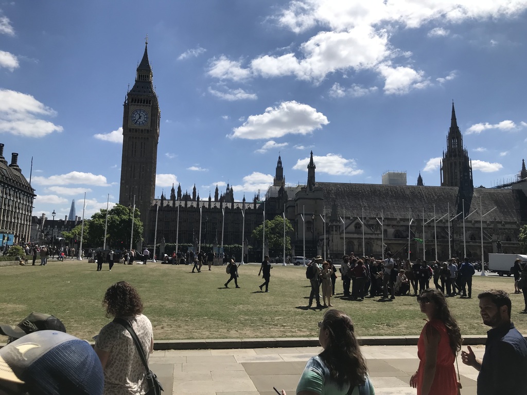 Florence Students traveling to England, Ireland and Scottland