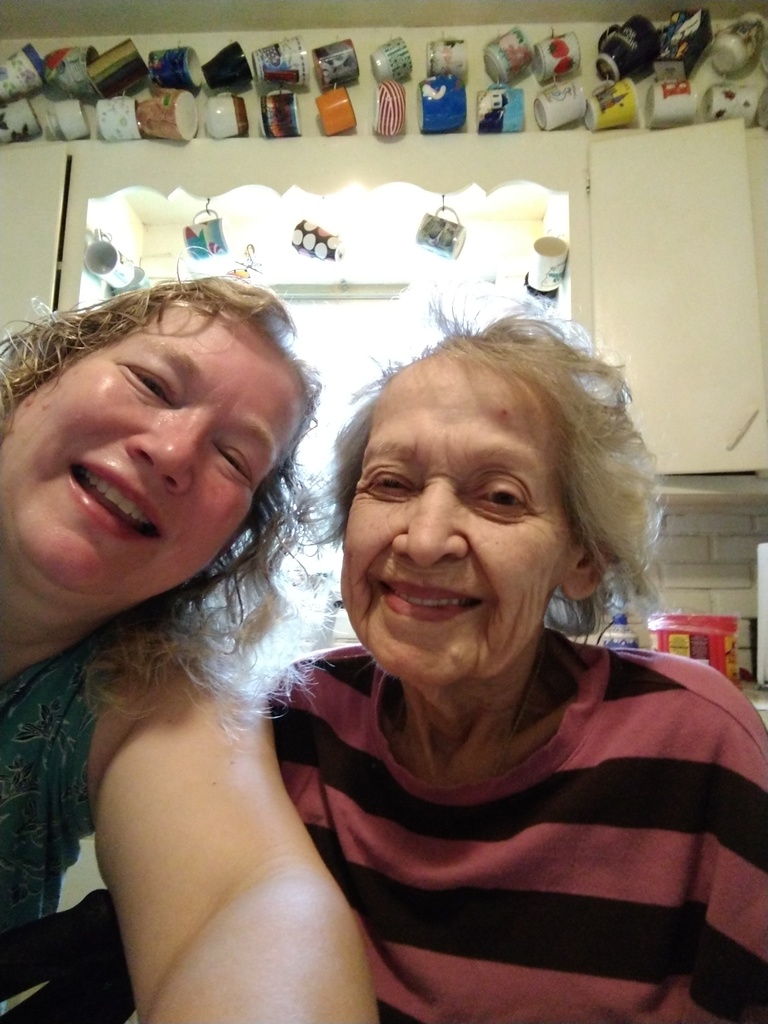 Mrs Wille and her mom in Florida