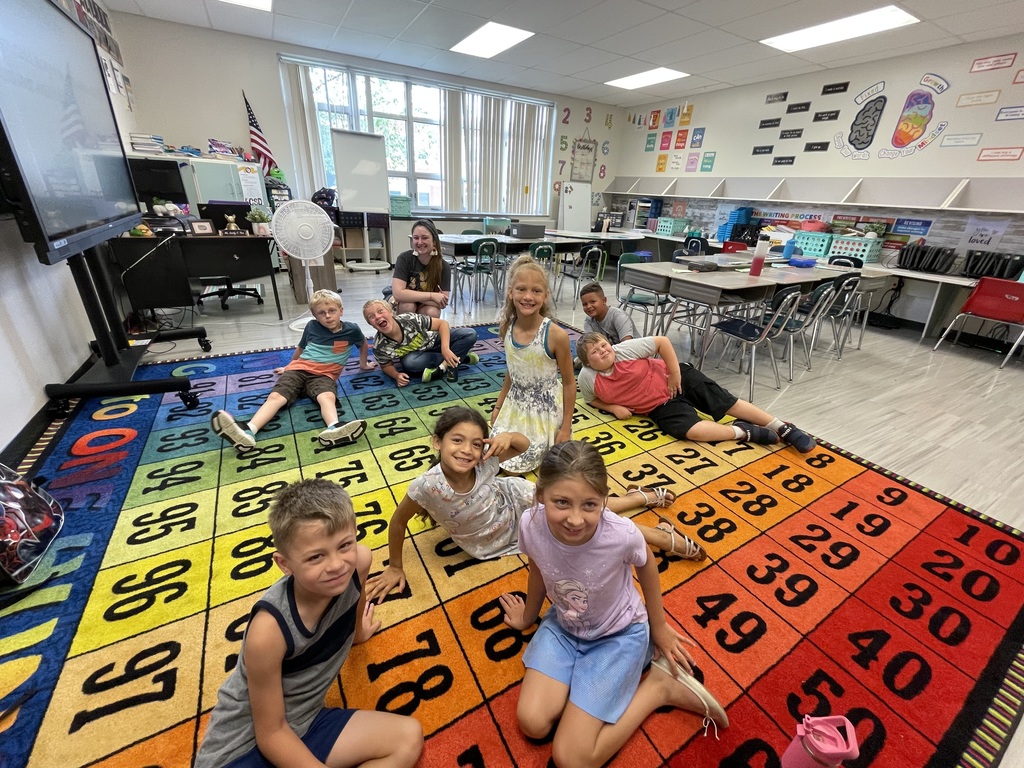 summer school group on carpet