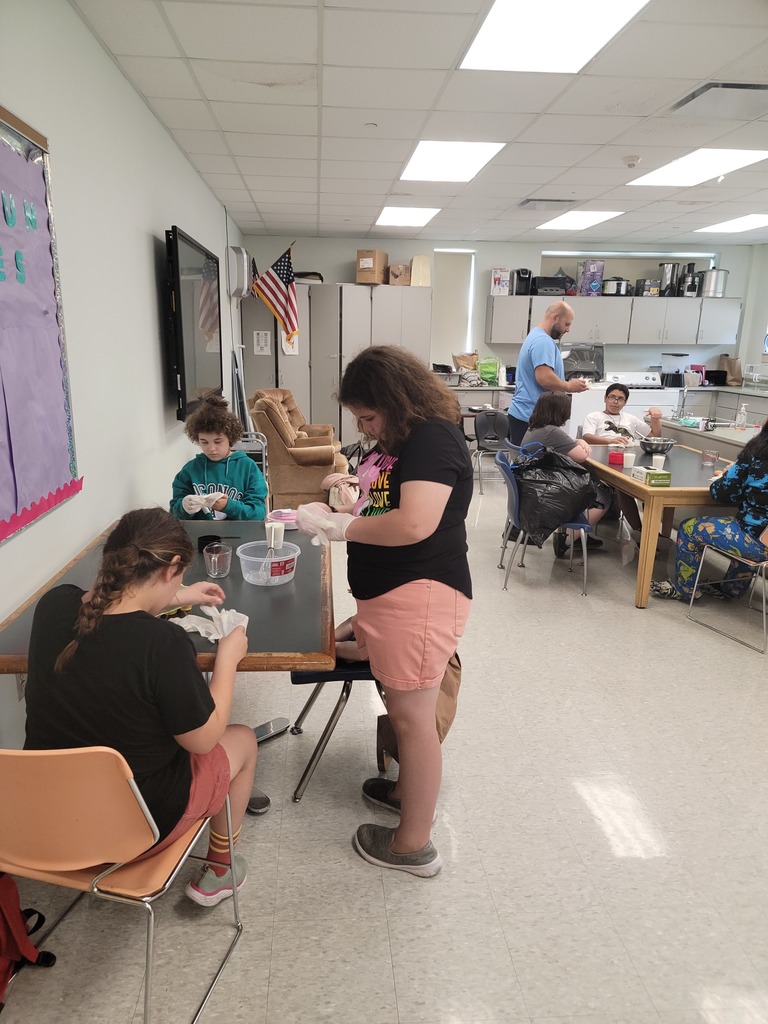 students customizing their waffles