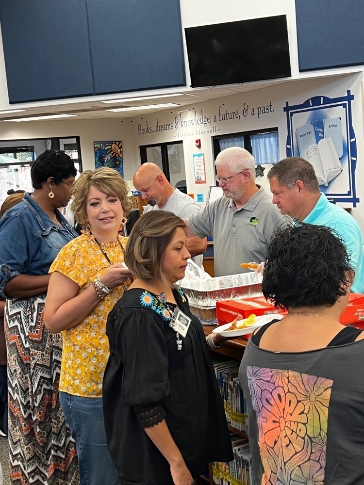 Friendly Baptist Church Volunteers serving food.