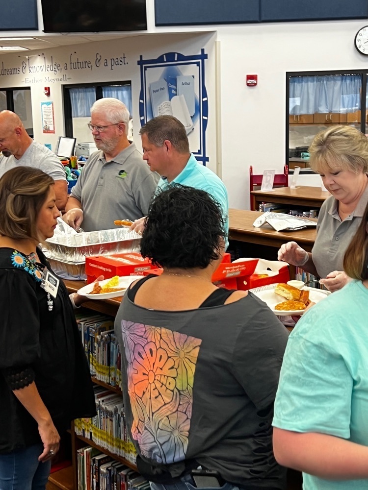 Friendly Baptist Church Volunteers serving food.