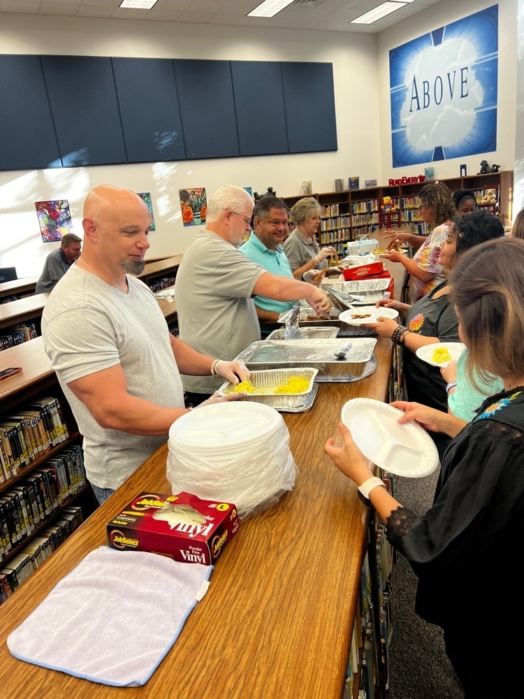 Friendly Baptist Church Volunteers serving food.