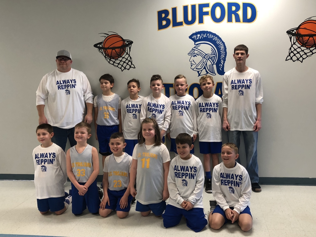 Bluford Grade School Pee Wee went undefeated this year with a 11-0 record.  