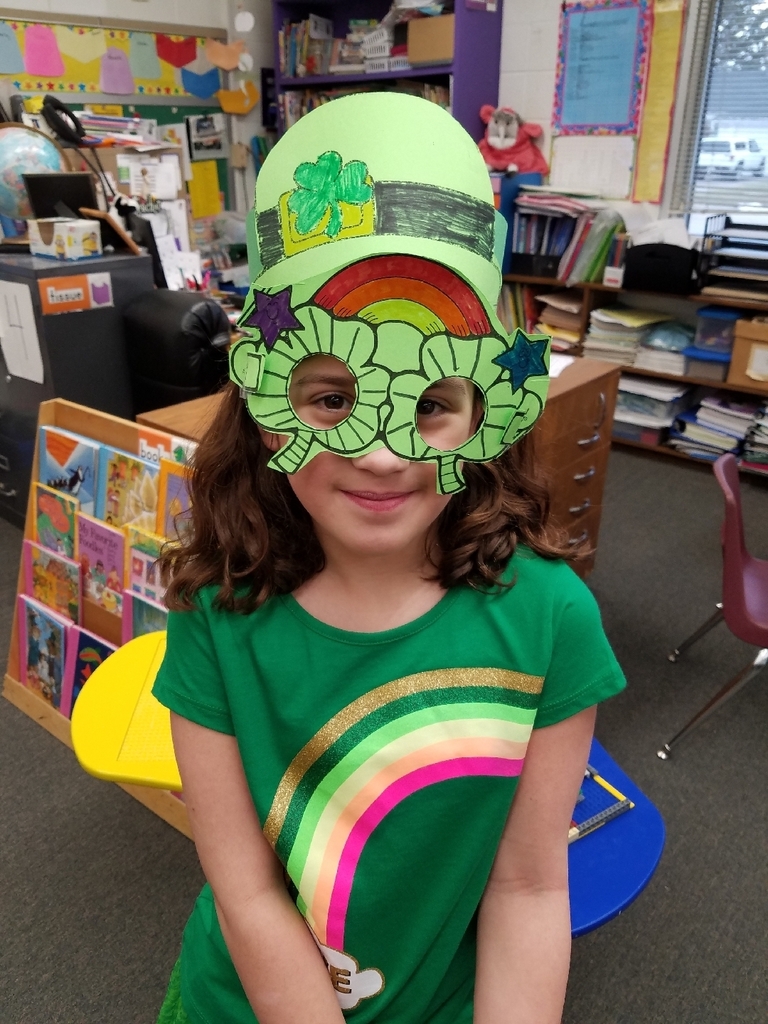 St. Patrick's Day fun in Mrs. Cullen's room!🍀🌈🍀
#WalworthJ1