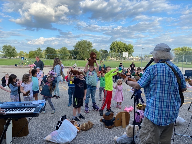 kids dancing with the Teddy Bear Band