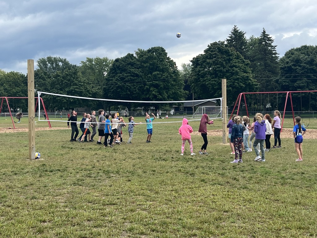 kids playing volleyball