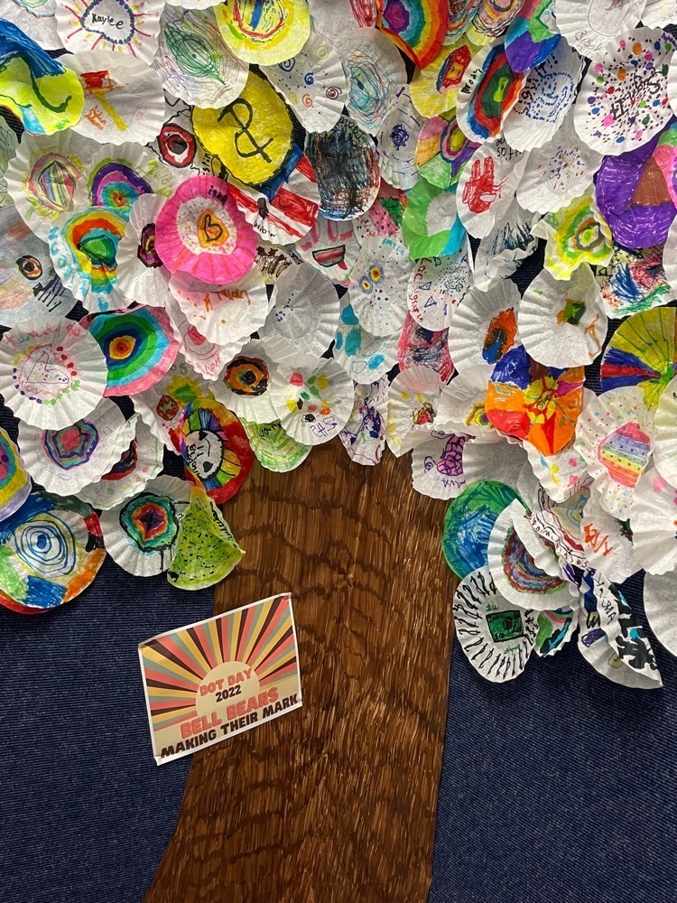 Dot day tree