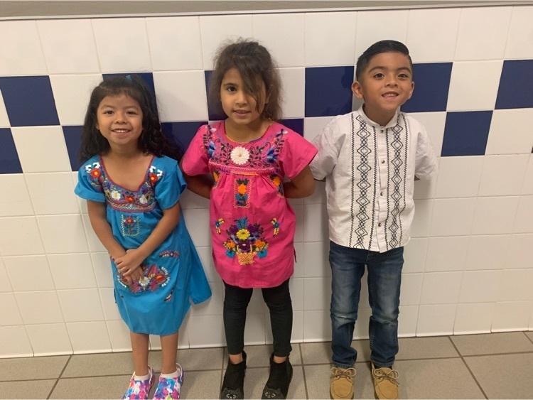 students dressed in Mexican attire